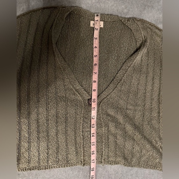 POL Hear Me Out sage semi cropped ribbed cardigan size M - Picture 9 of 9